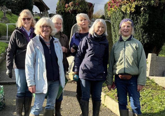 St Mylor Churchyard Volunteers